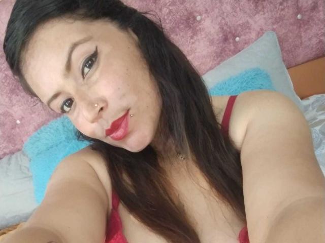 Vennus69 - Live sex cam - 23702181