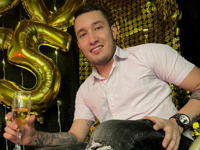 AironBlade - Live sex cam - 23702409