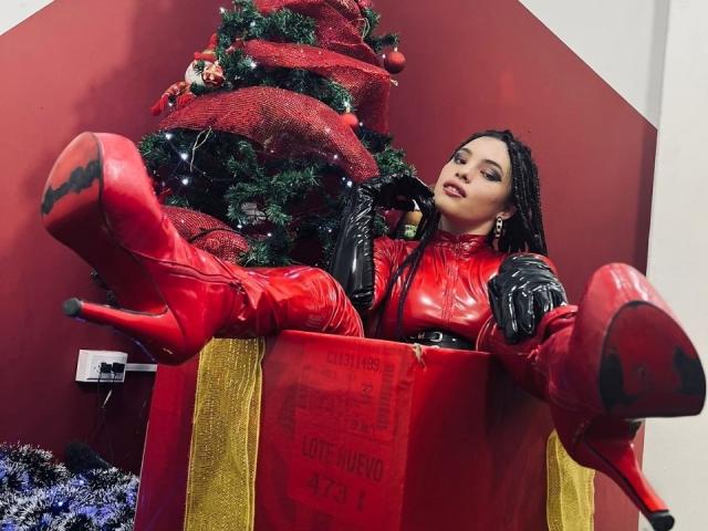 ElizaLovely - Live porn &amp; sex cam - 23702493