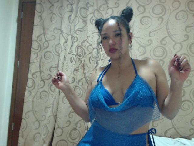 CarlaMuille - Live sex cam - 23715829