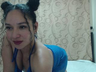 CarlaMuille - Live Sex Cam - 23715873