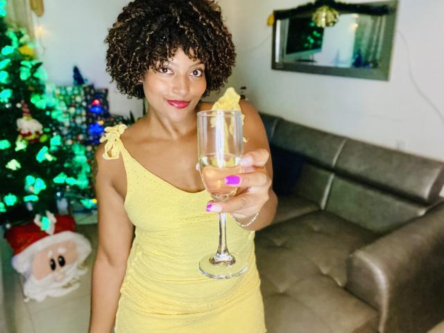 StefyRoldans - Live porn &amp; sex cam - 23717189