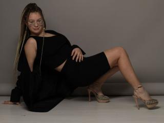 Rozzi - Live porn &amp; sex cam - 23720781