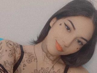SrgreyAndJulieta - Live Sex Cam - 23724769
