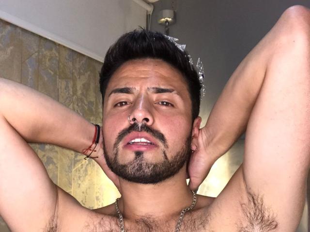 NoahBrown - Live sex cam - 23725117