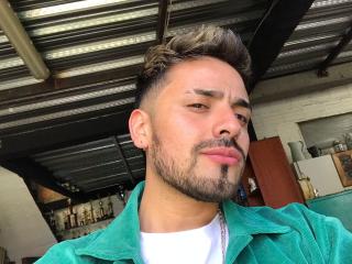 NoahBrown - Live sex cam - 23725153