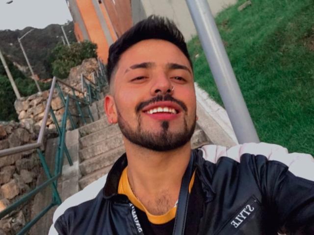 NoahBrown - Live sex cam - 23725177