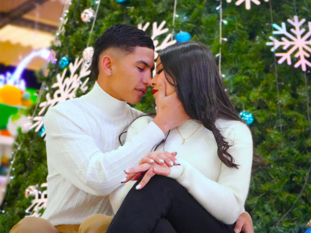 KylieAndJustin - Live Sex Cam - 23726829