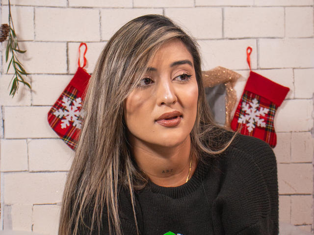 MaeCollins - Live sexe cam - 23727601