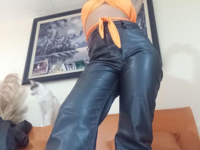 LiaSwayer - Live porn &amp; sex cam - 23727977