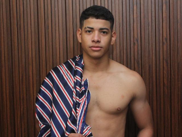 BiGroupSex - Sexe cam en vivo - 23731857