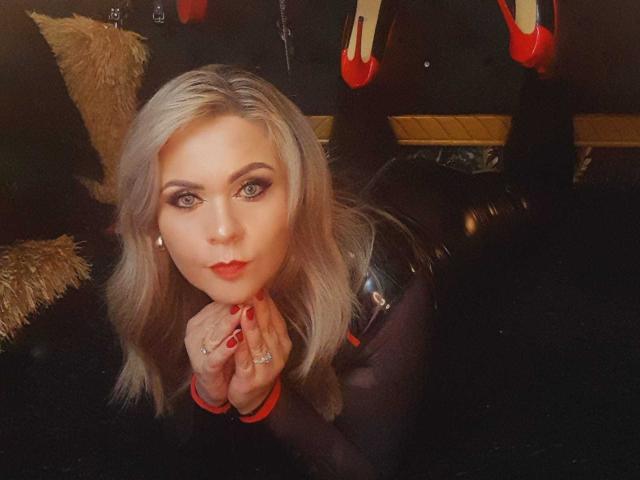 VictoriiaGray - Live porn &amp; sex cam - 23732317