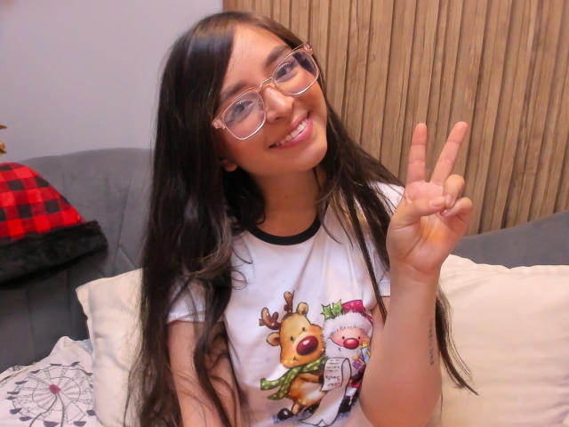 EvaMcAllister - Live sex cam - 23733037