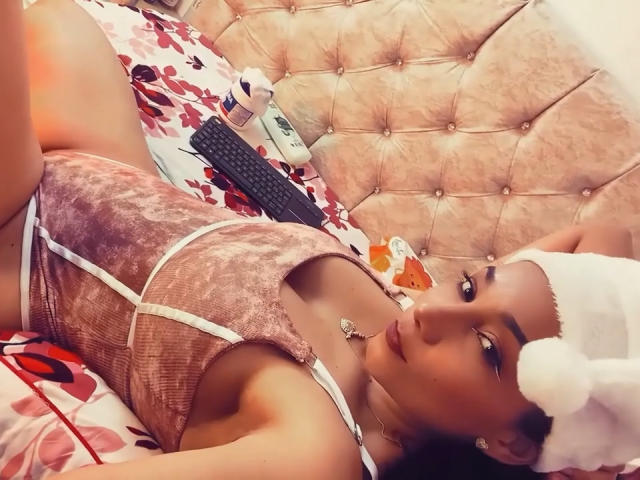 AmberDemons - Live sex cam - 23739889