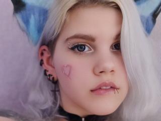 JoannLowe - Live sex cam - 23741385