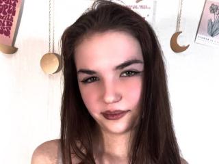 SweetCherryKira - Live sex cam - 23745469