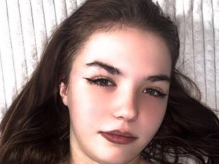 SweetCherryKira - Live sex cam - 23745521