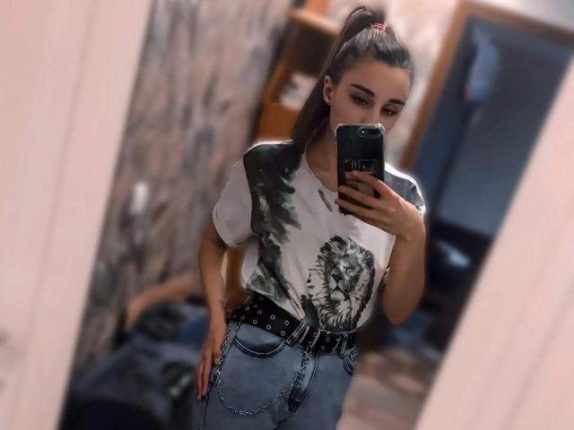 NastenaHot69 - Live Sex Cam - 23745573