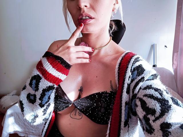 SaraleePoison - Sexe cam en vivo - 23745777