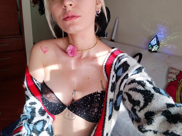SaraleePoison - Sexe cam en vivo - 23745781