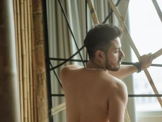 NoahBrown - Live sex cam - 23746385