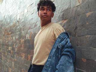 ZaynBodyX - Live Sex Cam - 23748989