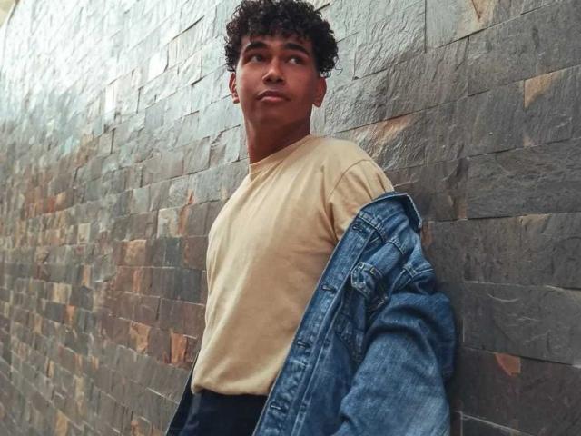 ZaynBodyX - Sexe cam en vivo - 23748989