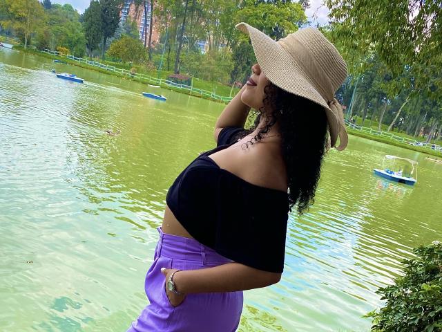 SophieSonyas - Sexe cam en vivo - 23749589