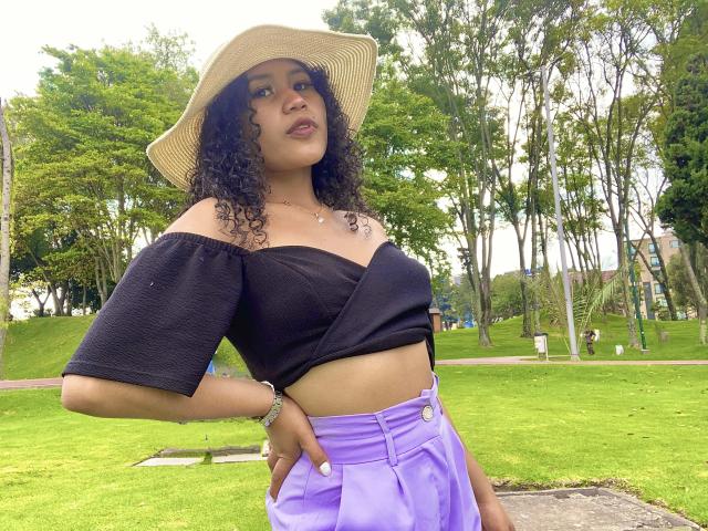 SophieSonyas - Live porn &amp; sex cam - 23749629