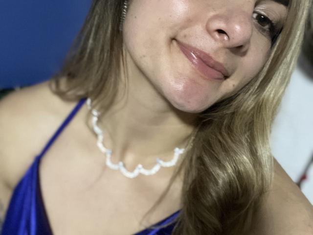 AtheneaRossi - Sexe cam en vivo - 23752049