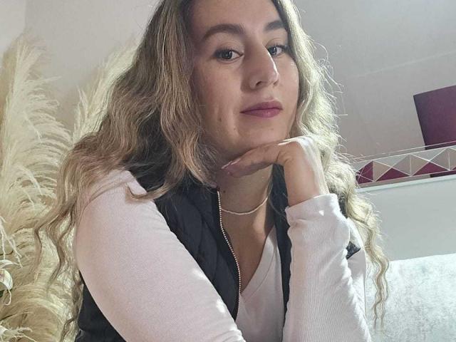 AliceDussan - Live sexe cam - 23758733