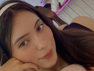 LeahBlane - Live porn &amp; sex cam - 23759517