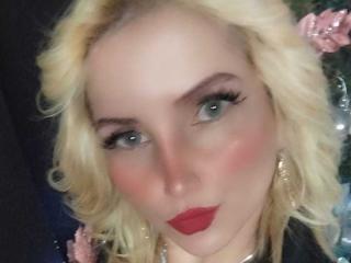 GiuliaAddams - Live sex cam - 23759853