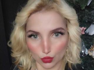 GiuliaAddams - Live sex cam - 23759857