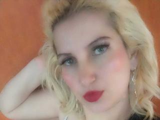 GiuliaAddams - Live porn &amp; sex cam - 23759861