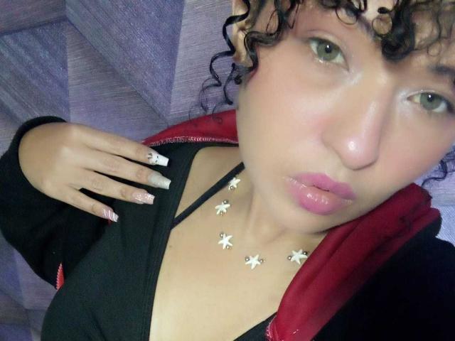 SofiaCowperX - Live Sex Cam - 23760157