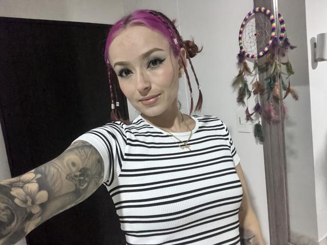 LyssaRou - Live sex cam - 23765973