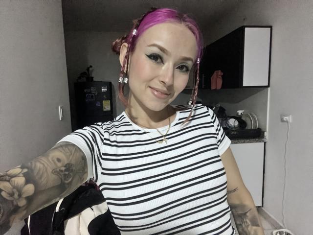 SarahRousen - Sexe cam en vivo - 23765977