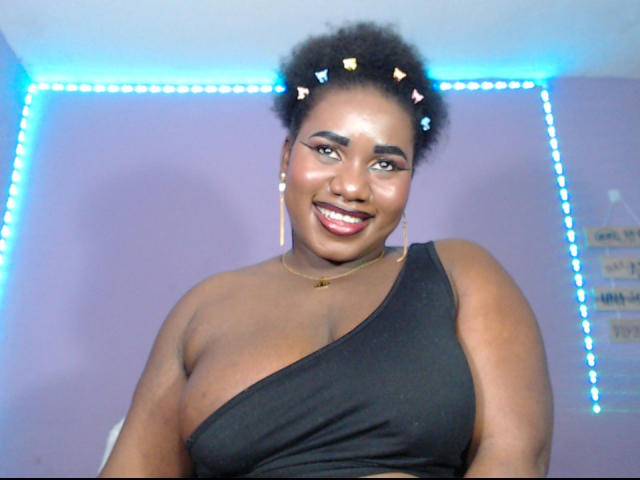 Dilay - Live sex cam - 23767165