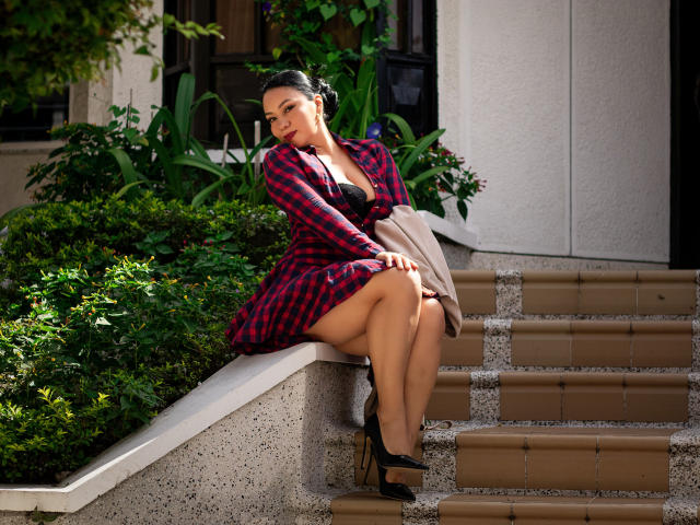 AlisGourmande - Live porn &amp; sex cam - 23769597