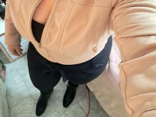VivianaThomson - Live sex cam - 23771697