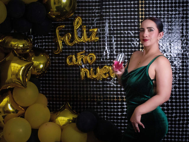 BarbaraTheas - Live porn &amp; sex cam - 23773997