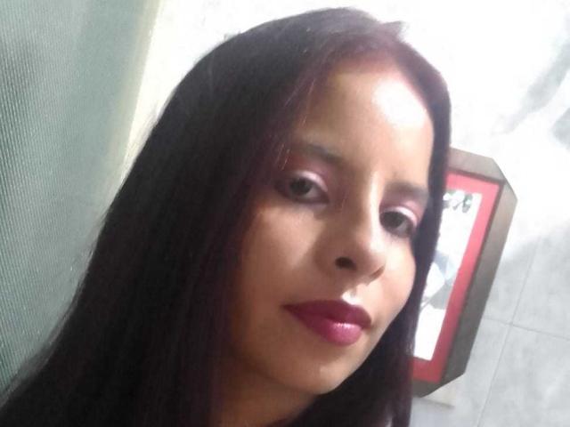 JuliaWaine - Live sexe cam - 23778097