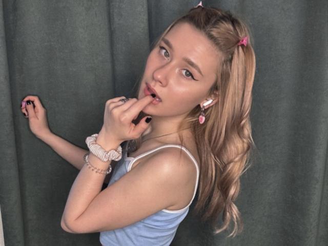 SandyPhoenix - Live porn &amp; sex cam - 23778793