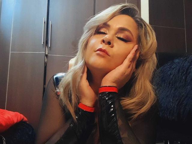 VictoriiaGray - Live sex cam - 23779277