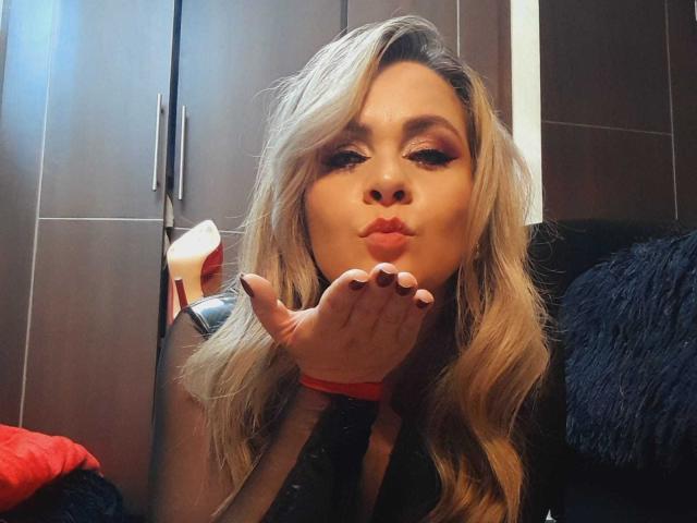 VictoriiaGray - Live porn &amp; sex cam - 23779281