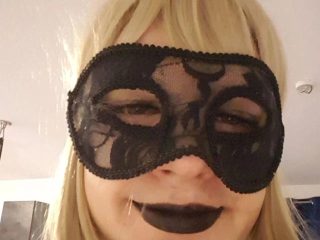 slaveben1-hot - Live porn &amp; sex cam - 23782209