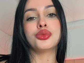 EmilyParkerr - Live porn &amp; sex cam - 23782365