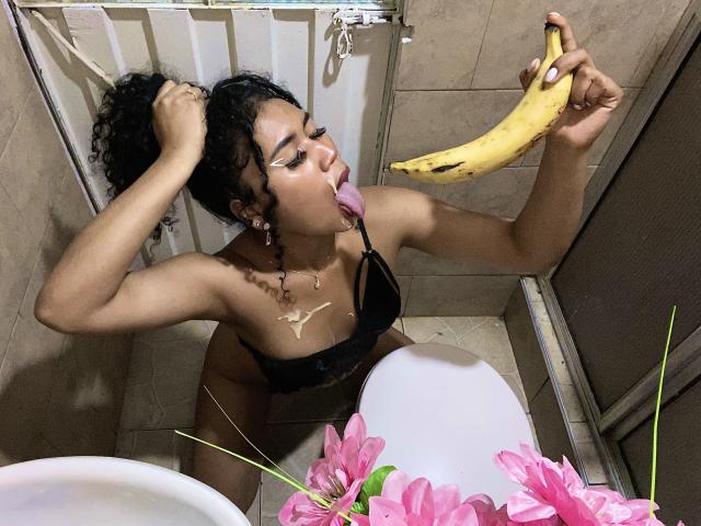 SophieSonyas - Live porn &amp; sex cam - 23784129