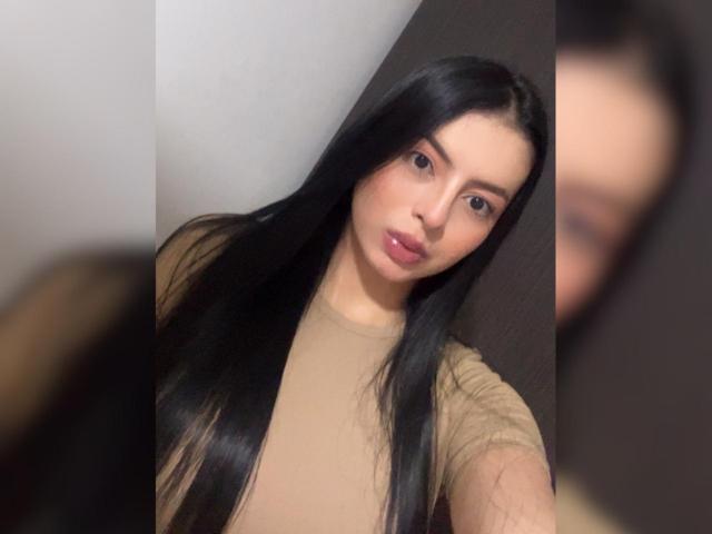 IsabellaJames - сексуальная веб-камера в реальном времени - 23790873